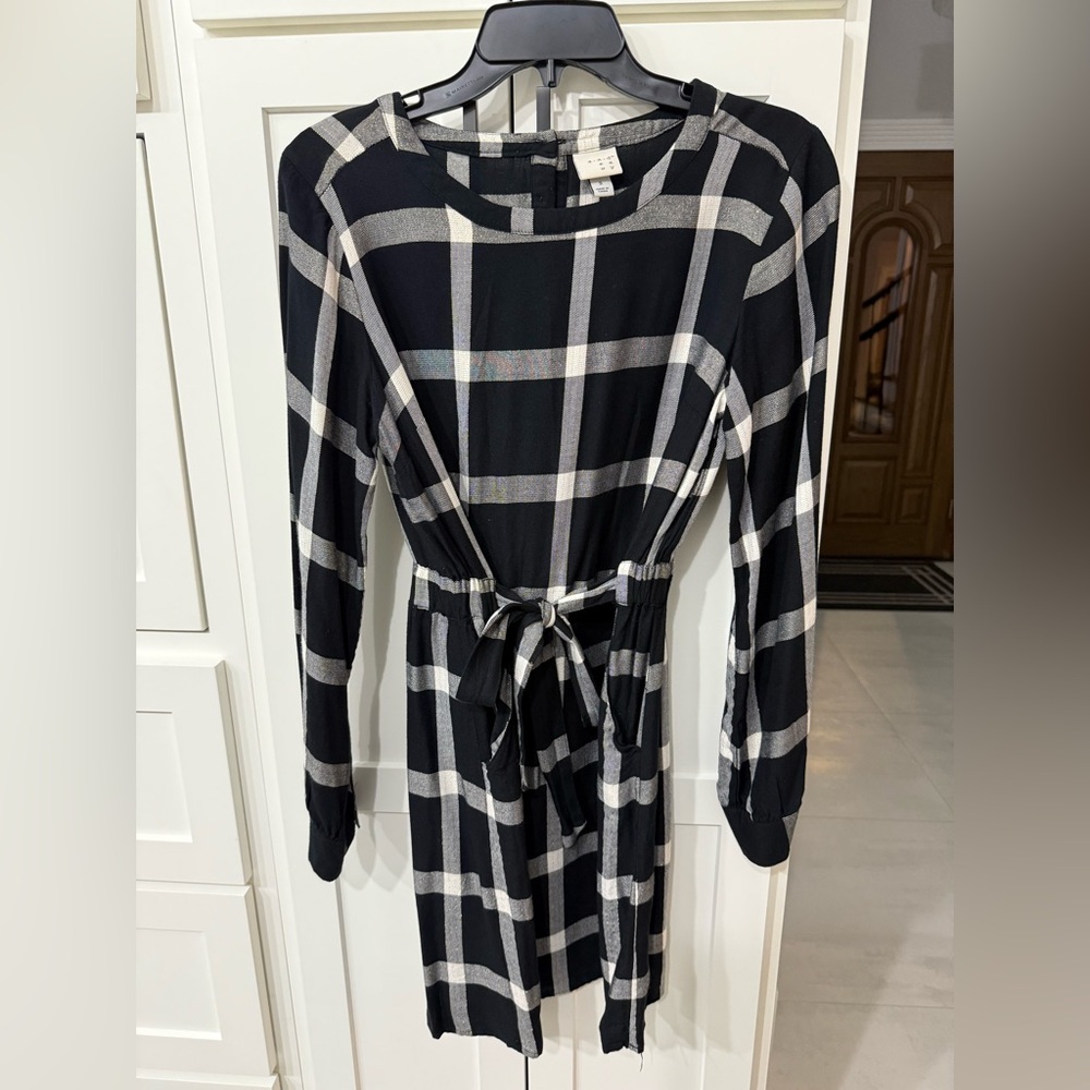 A New Day Black and White Long Sleeve Dress